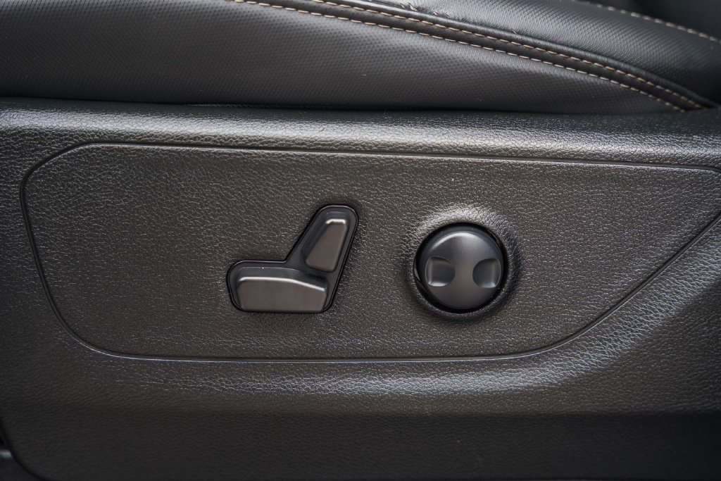 Used 2023 RAM 1500 Big Horn w/ Back Country Package AWD/4WD image 40