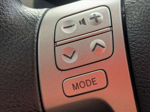 Used 2012 Toyota Corolla LE image 9