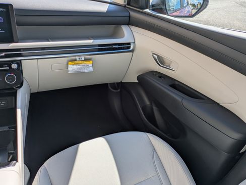 New 2026 Hyundai Tucson SEL image 19