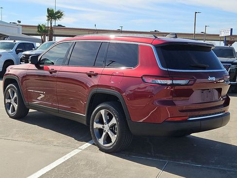 Used 2024 Jeep Grand Cherokee L Limited image 7