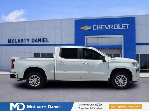 Used 2024 Chevrolet Silverado 1500 RST w/ Convenience Package II AWD/4WD image 6