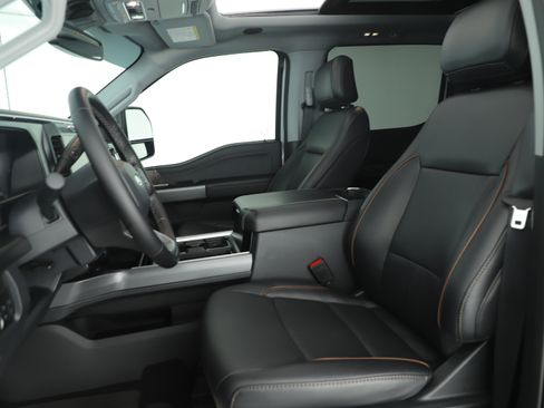 Used 2025 Ford F250 Lariat w/ Lariat Ultimate Package image 16