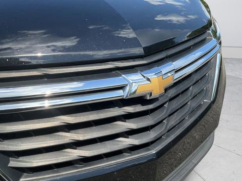 Used 2023 Chevrolet Equinox LS FWD image 30