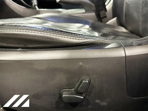 Used 2013 Chrysler 200 Limited image 18