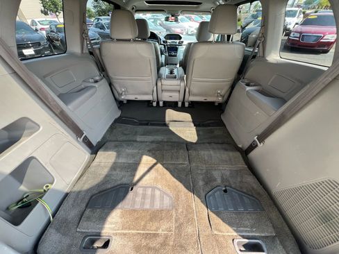Used 2016 Honda Odyssey EX-L image 32