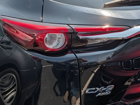 Used 2019 MAZDA CX-9 Touring AWD/4WD image 17