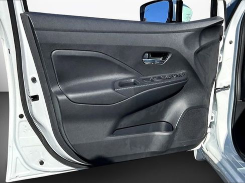 New 2025 Nissan Versa SV w/ Trunk Package image 24