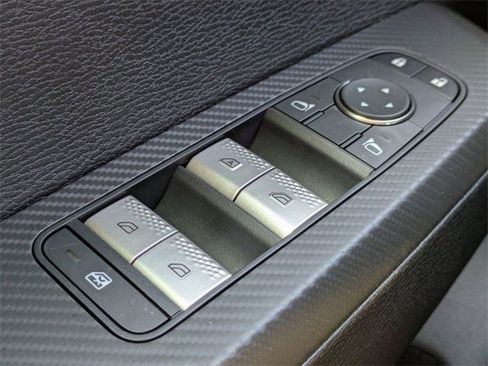 New 2025 Mitsubishi Outlander ES image 22