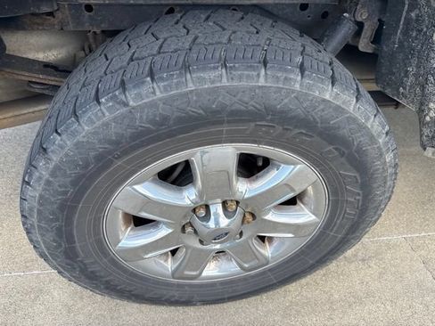 Used 2014 Ford F150 XLT w/ Equipment Group 302A Luxury AWD/4WD image 11