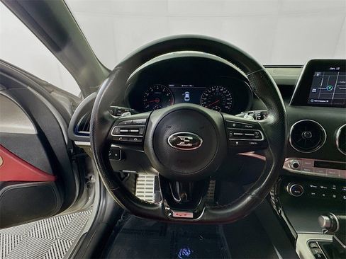 Used 2020 Kia Stinger GT1 image 13