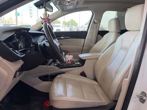 Used 2021 Buick Envision Essence w/ Technology Package I FWD image 11