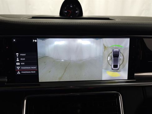 Used 2020 Porsche Panamera image 29