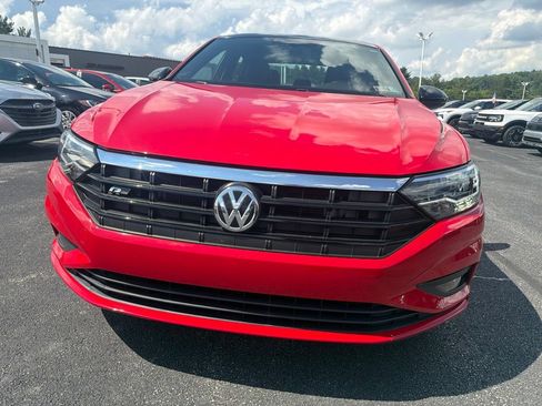 Used 2019 Volkswagen Jetta R-Line w/ R-Line Cold Weather Package FWD image 11