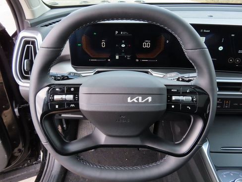New 2026 Kia Sorento EX AWD/4WD image 4