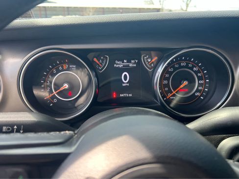 Used 2019 Jeep Wrangler Sport image 6