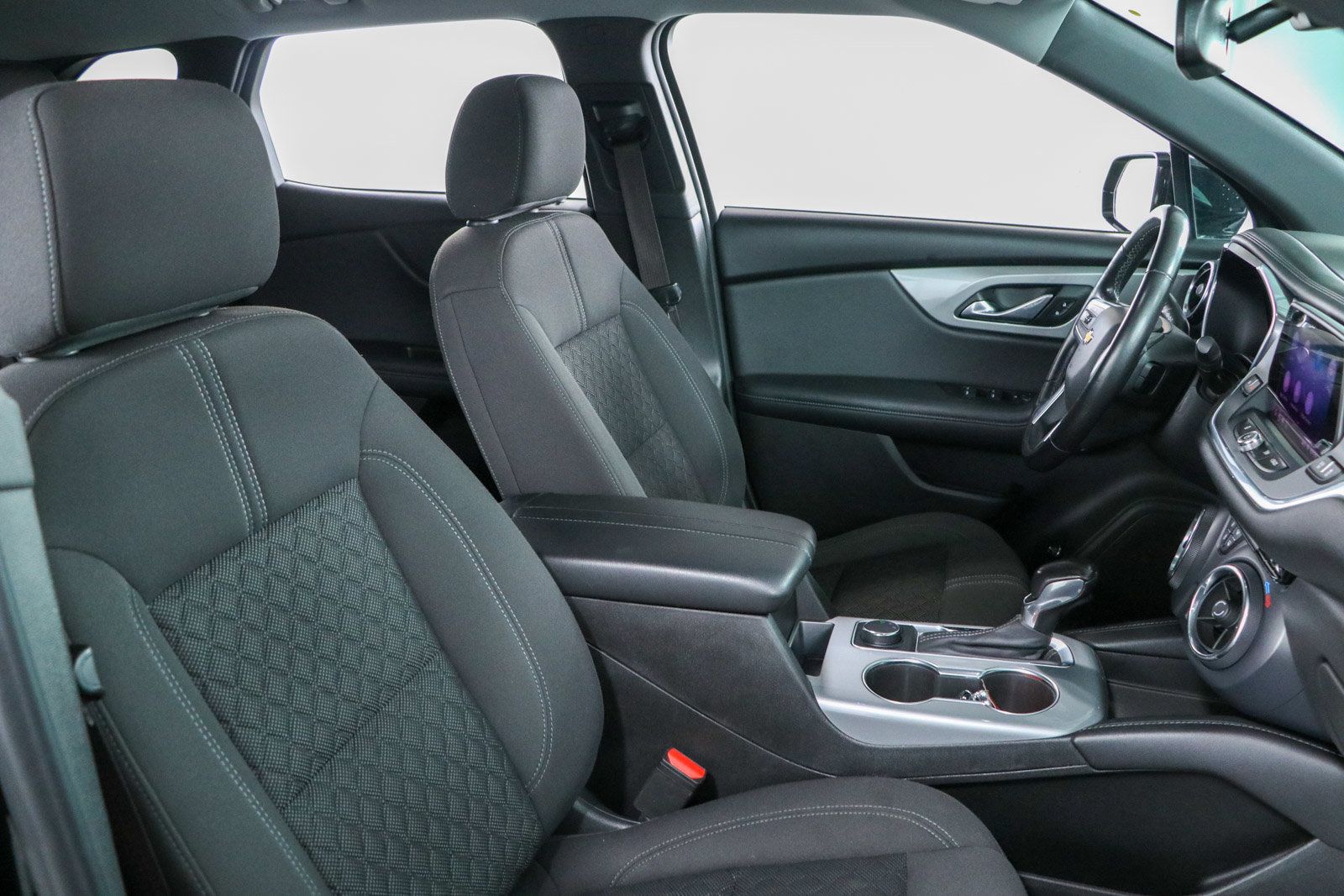 Used 2020 Chevrolet Blazer LT FWD image 26