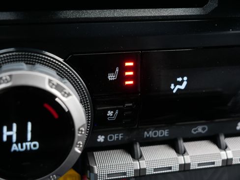 Used 2025 Toyota 4Runner Limited image 28