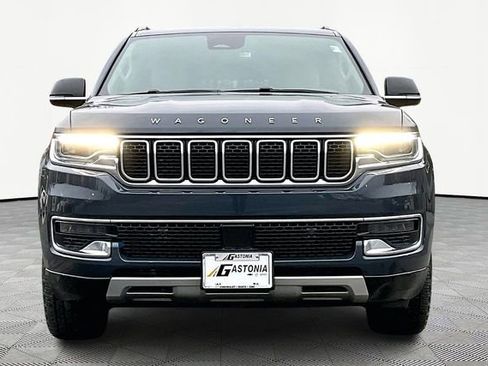 Used 2024 Jeep Wagoneer L Series II w/ Flexible Seating Group image 2