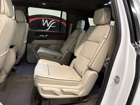 New 2026 GMC Yukon XL Denali w/ Sun & Power Step Package RWD image 12