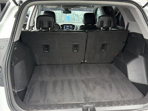 Used 2020 GMC Terrain SLT image 27