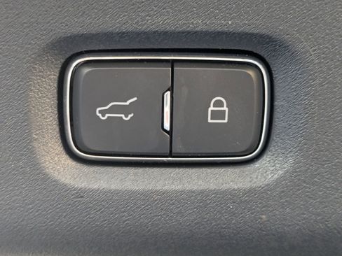 Certified 2025 Lincoln Navigator Reserve image 16