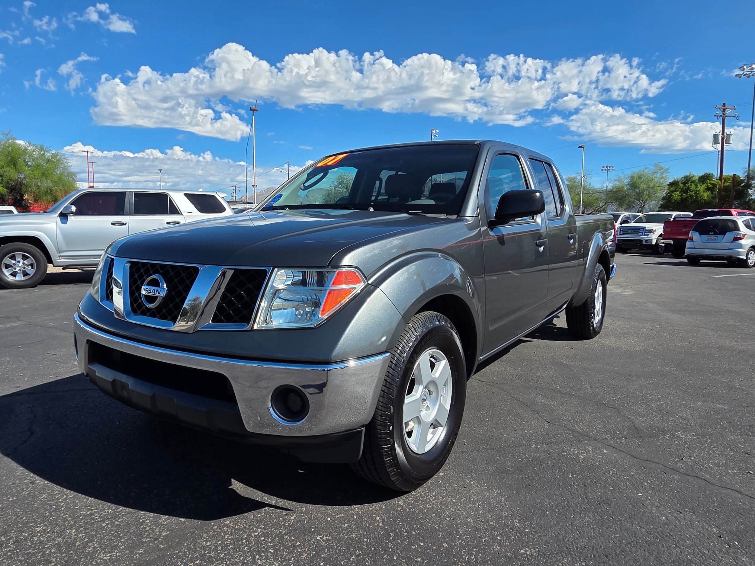Used 2007 Nissan Frontier SE w/ SE Value Truck Pkg RWD image 1