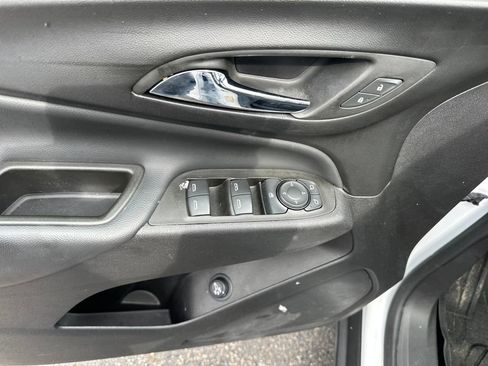 Used 2024 Chevrolet Equinox LT w/ LPO, Floor Liner Package image 19