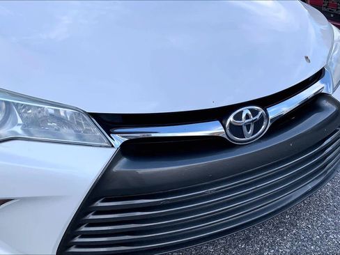 Used 2015 Toyota Camry XLE image 28
