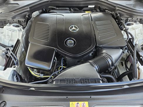 Certified 2026 Mercedes-Benz GLC 300 image 21