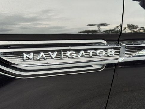 Used 2024 Lincoln Navigator L Black Label AWD/4WD image 33