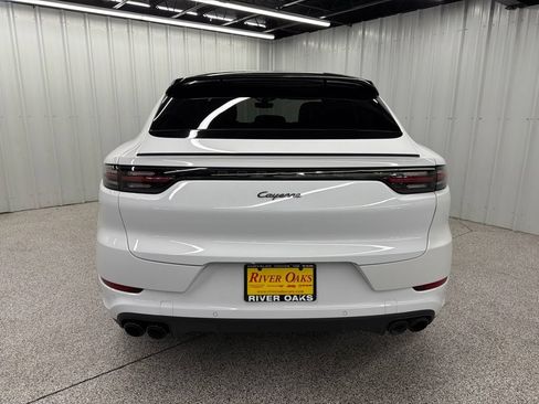 Used 2021 Porsche Cayenne Coupe AWD/4WD image 5