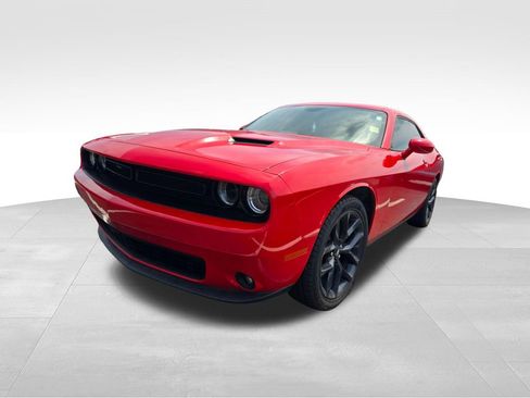 Used 2020 Dodge Challenger SXT w/ Blacktop Package RWD image 6