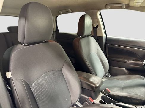 Used 2015 Mitsubishi Outlander Sport ES FWD image 17