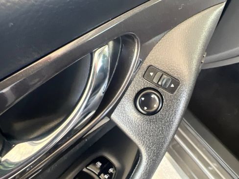 Used 2018 Nissan Rogue SV w/ Sun & Sound Touring Package AWD/4WD image 50