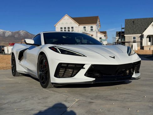 Used 2021 Chevrolet Corvette Stingray Premium Cpe w/ Z51 Performance Package image 1