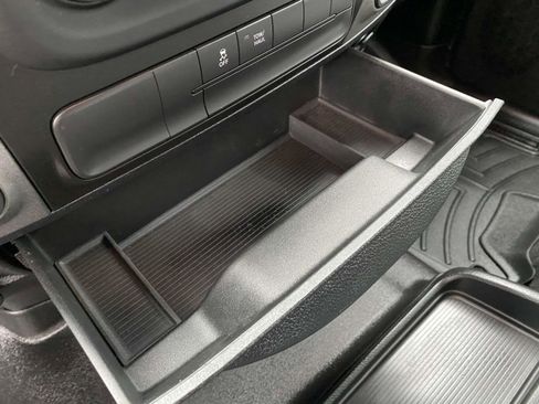 Used 2018 RAM 1500 Express w/ Express Value Package image 24