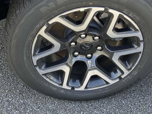 New 2025 RAM 1500 Laramie image 8