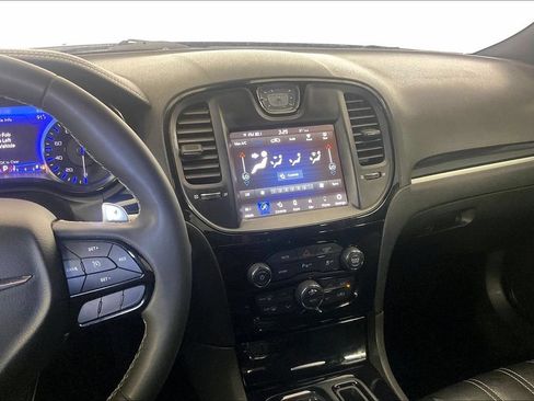 Used 2023 Chrysler 300 S RWD image 8