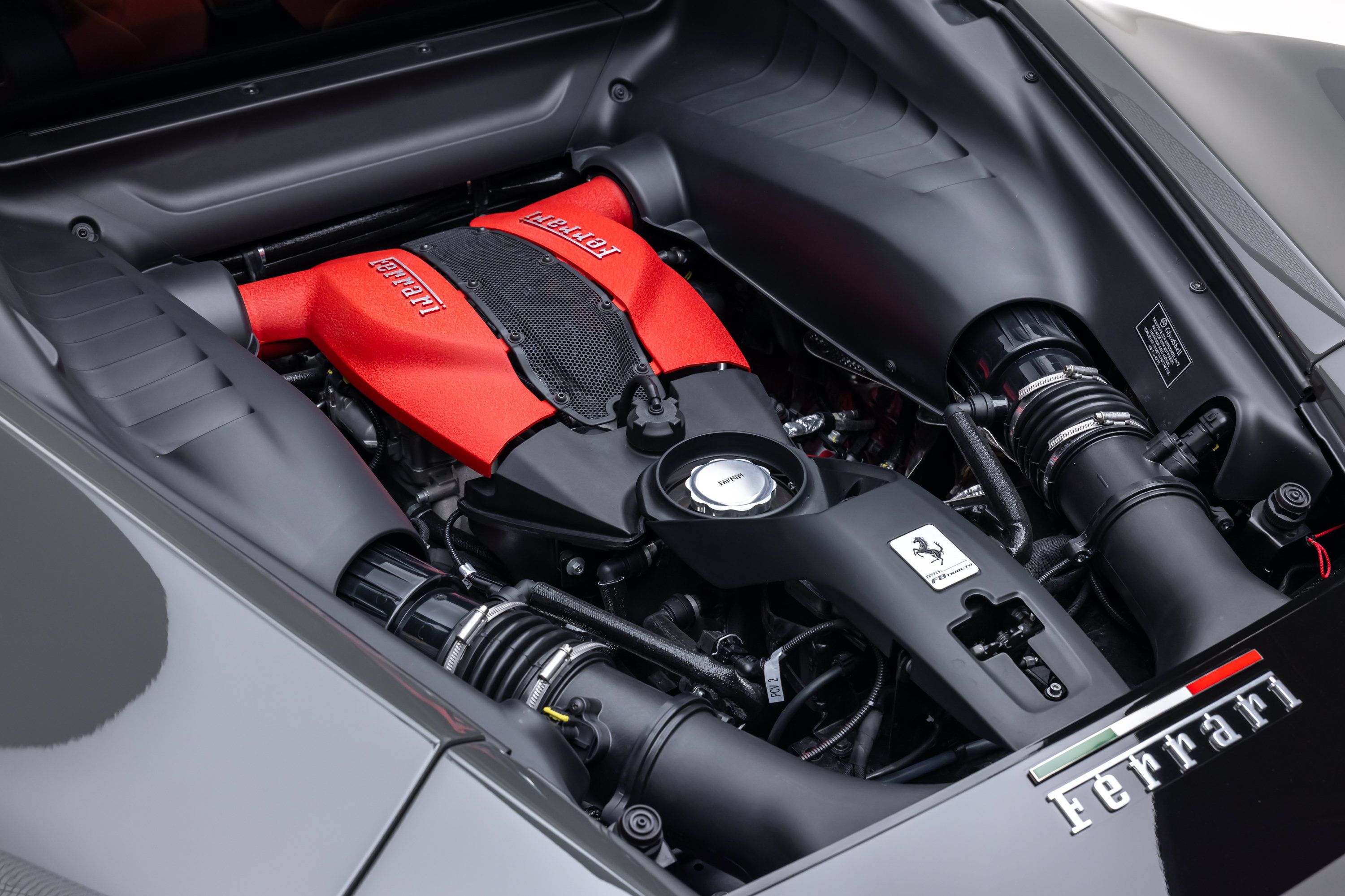 Certified 2022 Ferrari F8 Tributo RWD image 35