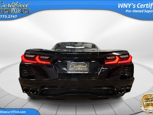 Used 2020 Chevrolet Corvette Stingray 2LT w/ 2LT Preferred Equipment Group RWD image 7