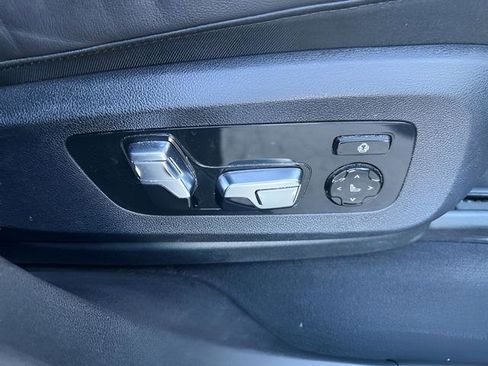 Used 2023 BMW X6 xDrive40i image 22