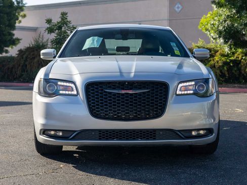 Used 2021 Chrysler 300 S image 2