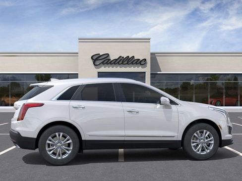 New 2025 Cadillac XT5 Luxury image 5