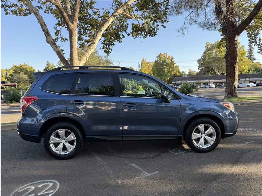 Used 2014 Subaru Forester 2.5i Touring AWD/4WD image 6