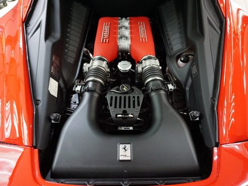 Used 2010 Ferrari 458 Italia Coupe RWD image 6