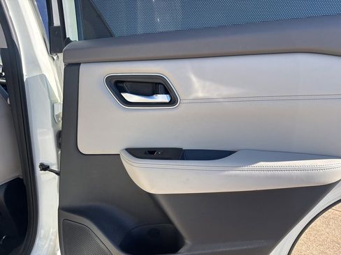 Certified 2021 Nissan Rogue SL image 14