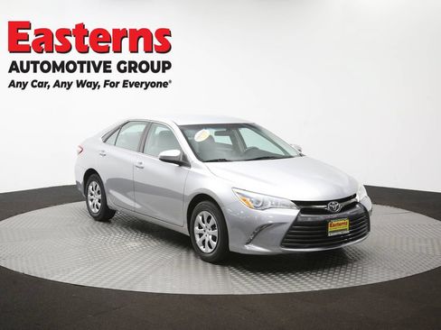 Used 2015 Toyota Camry LE FWD image 48