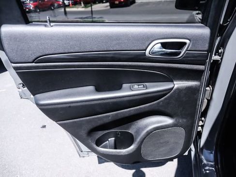 Used 2019 Jeep Grand Cherokee Altitude AWD/4WD image 62