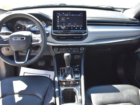Certified 2024 Jeep Compass Limited AWD/4WD image 17