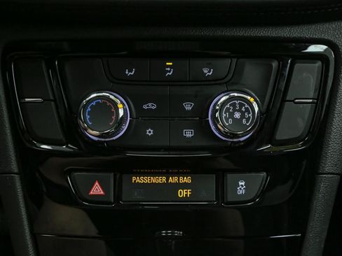 Used 2018 Buick Encore Preferred FWD image 30